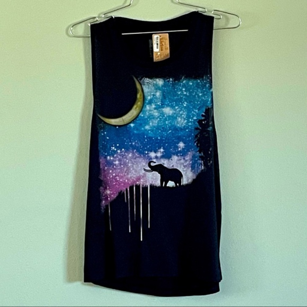 Curbside Clothing Elephant Moon Muscle/Tank Tee, Size Small, NWT